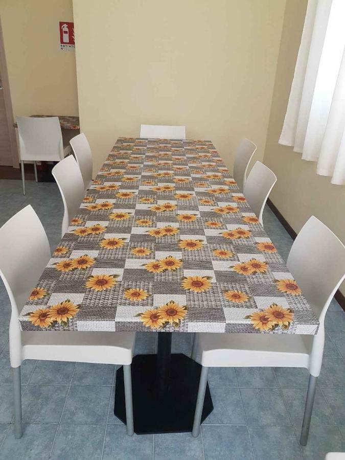 Hotel Piramide レッジョ・エミリア エクステリア 写真