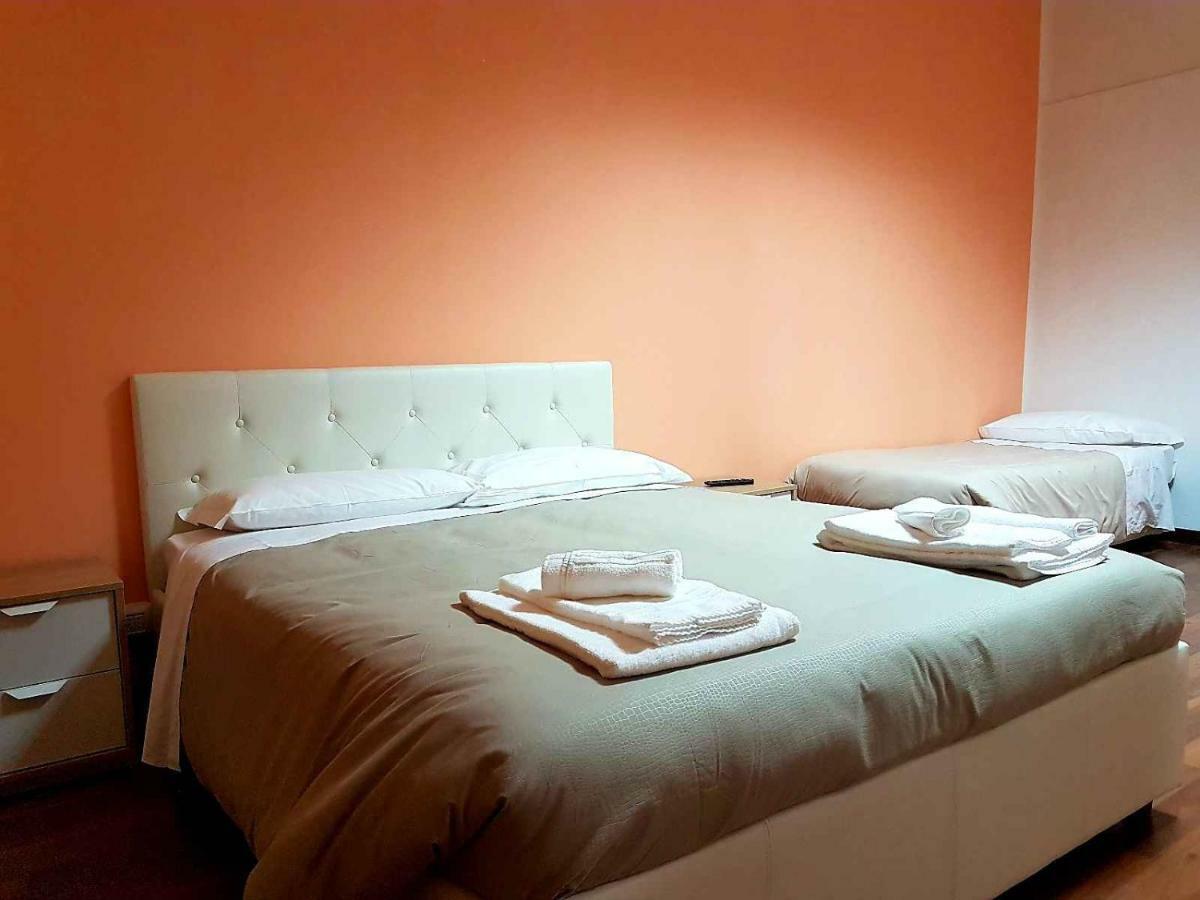 Hotel Piramide レッジョ・エミリア エクステリア 写真