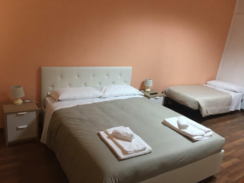 Hotel Piramide レッジョ・エミリア エクステリア 写真